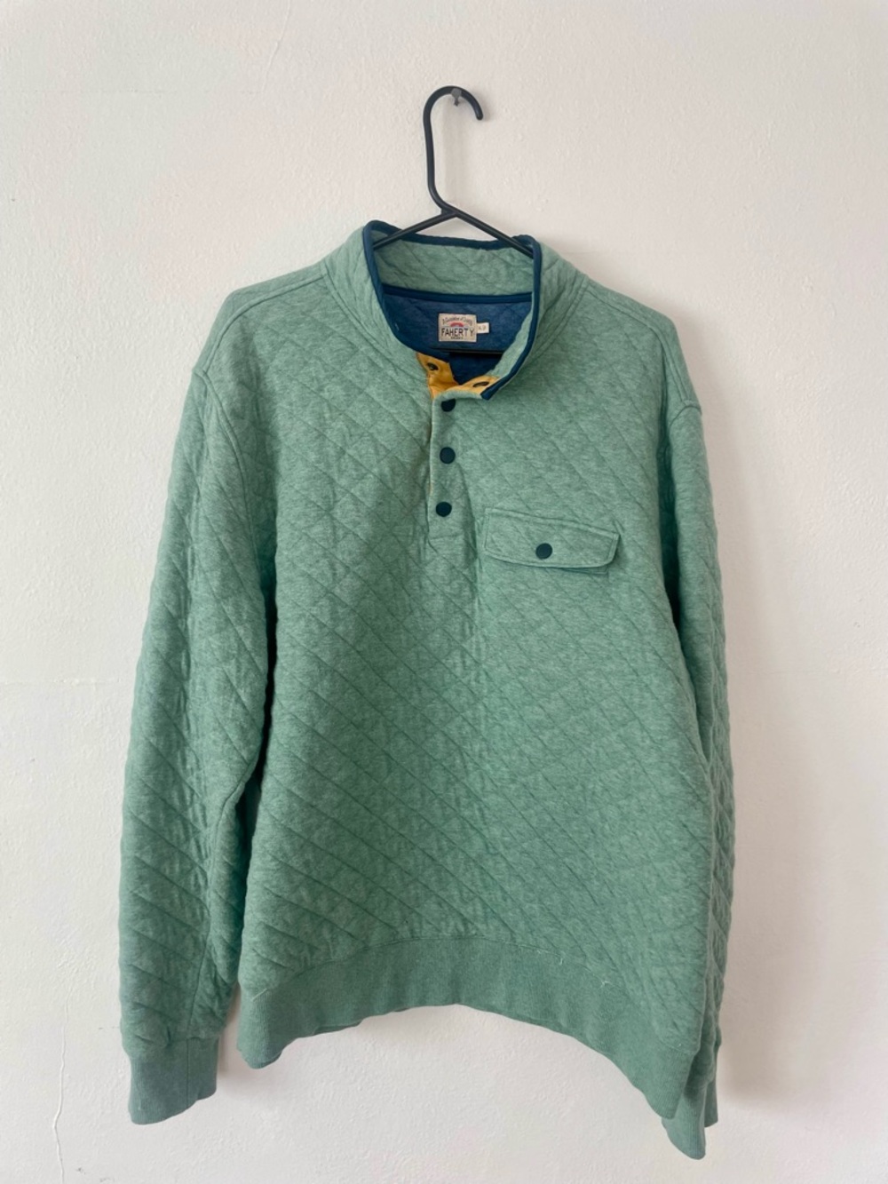 Faherty Men’s Quilted Sage Green Pullover Sweater - XL
